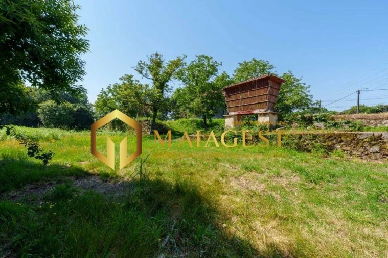 Moradia T10 para Venda em Vila de Cucujães Foto 7