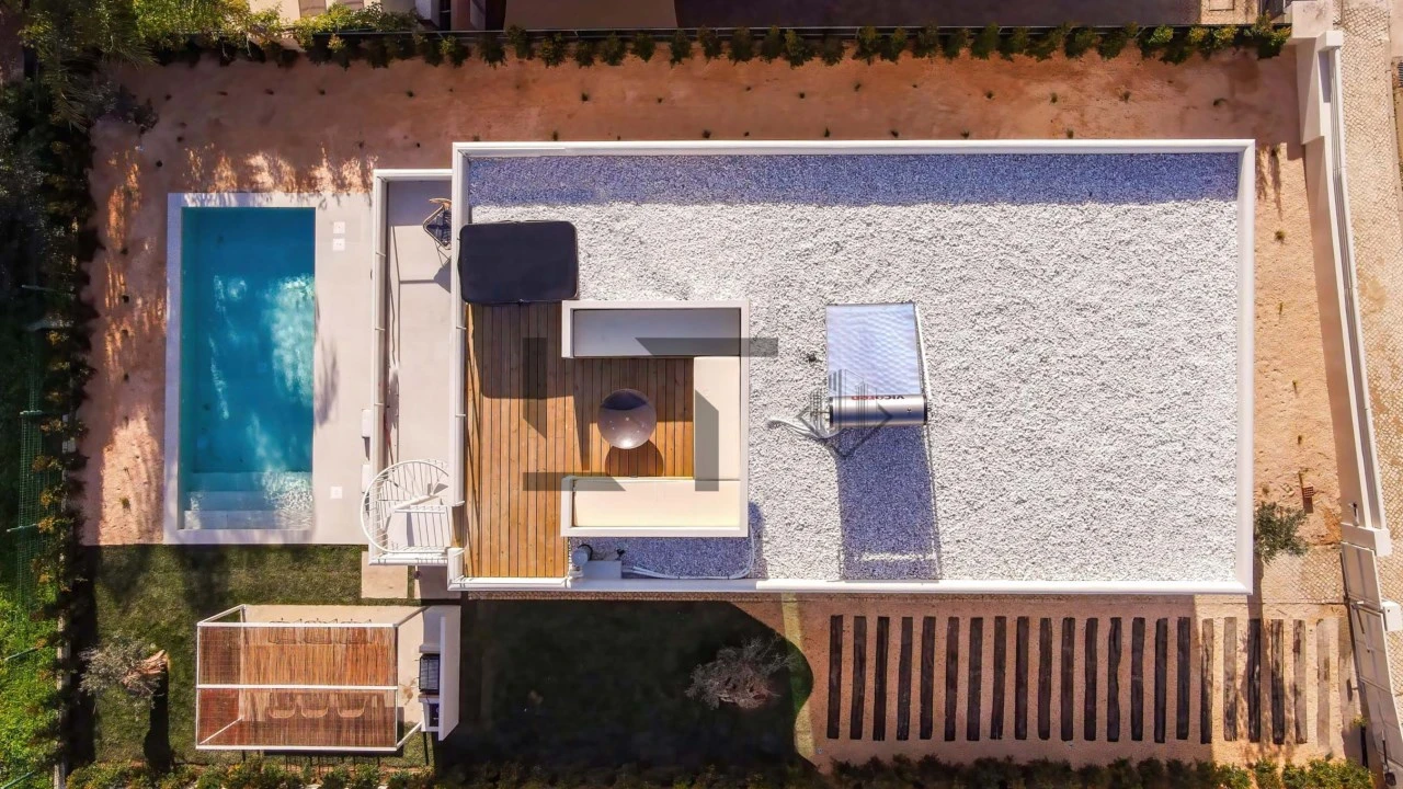 Moradia T3 para Venda em Santa Barbara de Nexe Foto 4