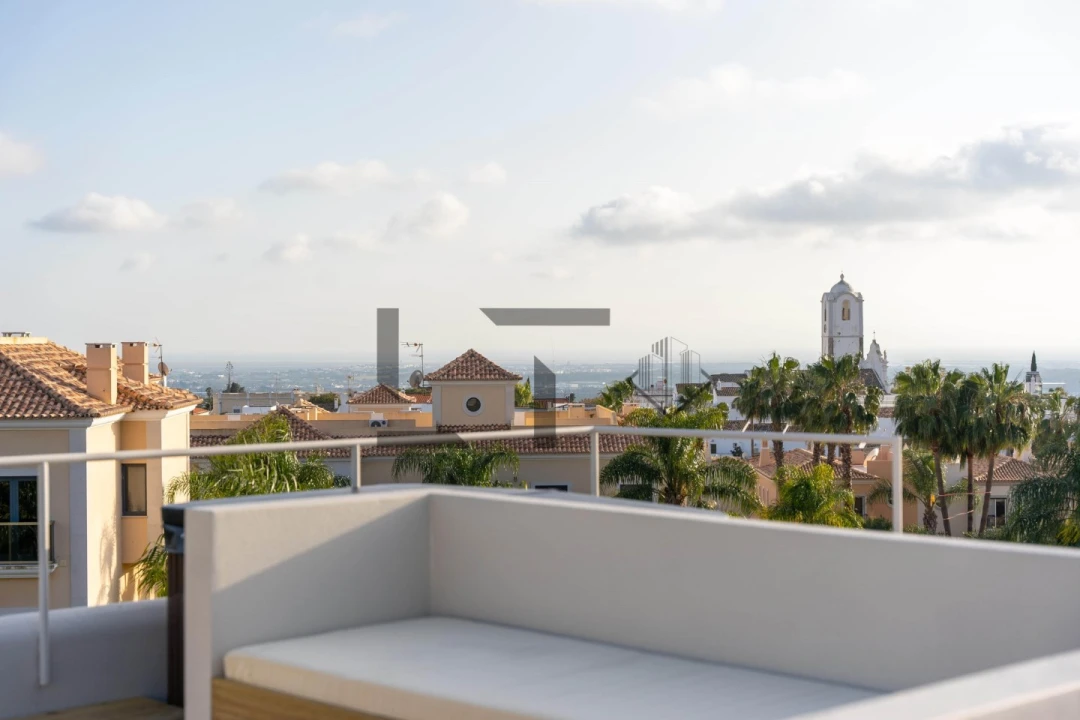 Moradia T3 para Venda em Santa Barbara de Nexe Foto 30