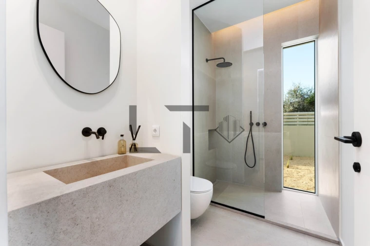 Moradia T3 para Venda em Santa Barbara de Nexe Foto 18