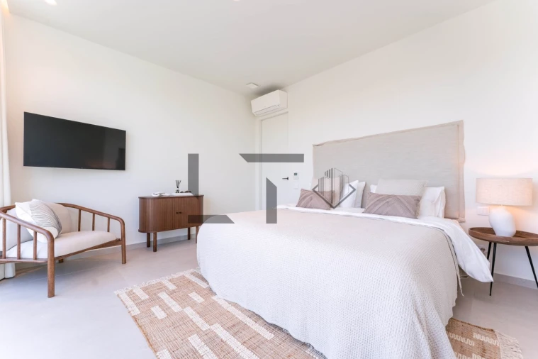 Moradia T3 para Venda em Santa Barbara de Nexe Foto 24