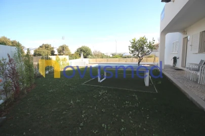Moradia T7 para Venda em Albufeira e Olhos de Água