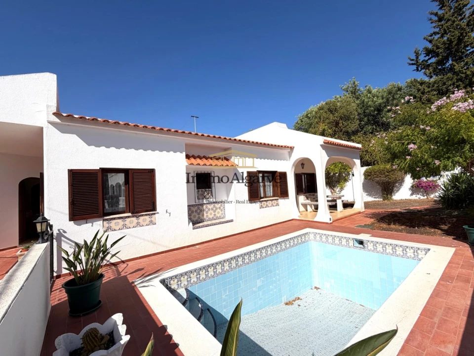 Moradia T5 para Venda em Paderne Foto 2