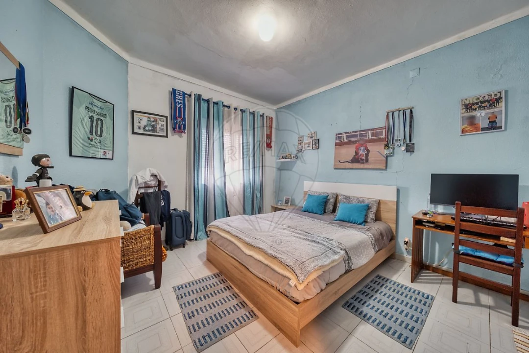 Moradia T5 para Venda em Fazendas de Almeirim Foto 25