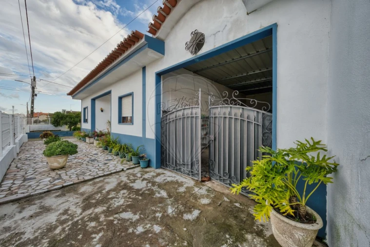 Moradia T5 para Venda em Fazendas de Almeirim Foto 31