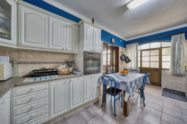 Moradia T5 para Venda em Fazendas de Almeirim Foto 41