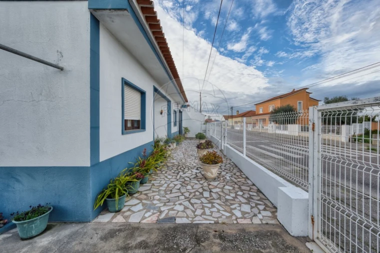 Moradia T5 para Venda em Fazendas de Almeirim Foto 30