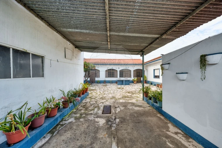 Moradia T5 para Venda em Fazendas de Almeirim Foto 38