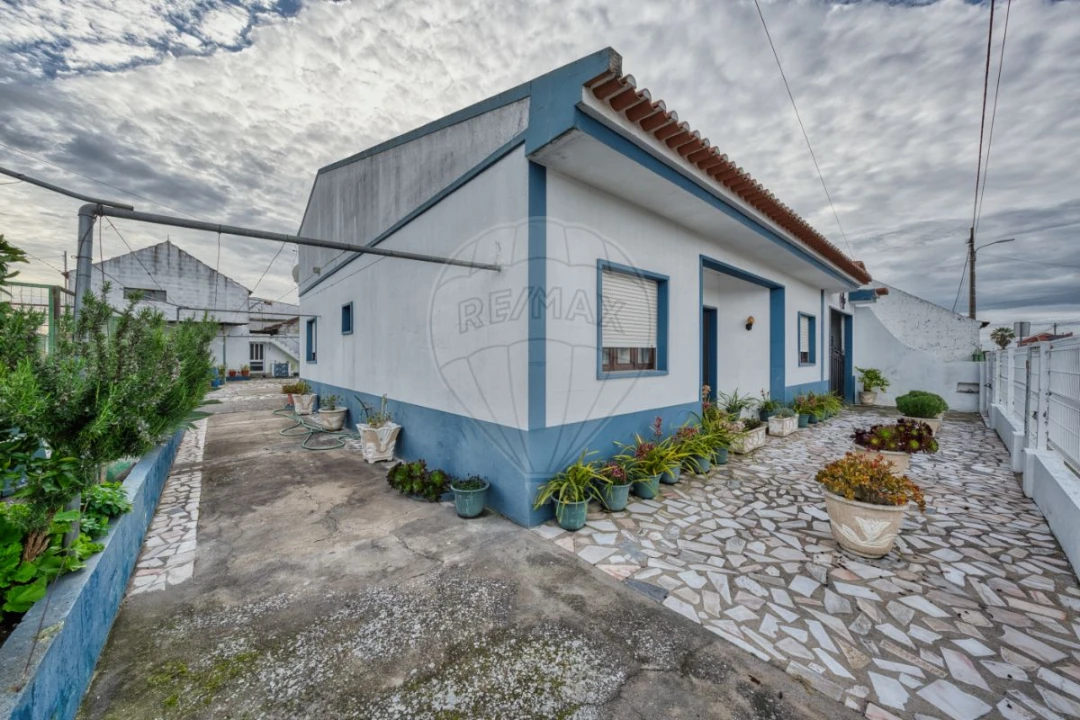 Moradia T5 para Venda em Fazendas de Almeirim Foto 29