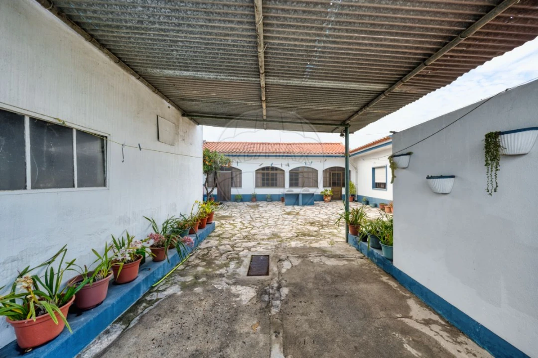 Moradia T5 para Venda em Fazendas de Almeirim Foto 38