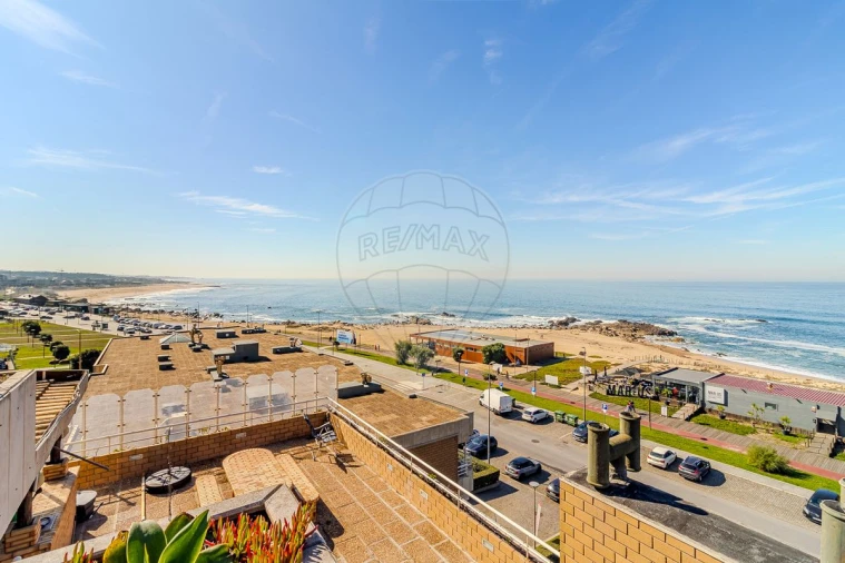 Apartamento T4 para Venda em Canidelo Foto 46