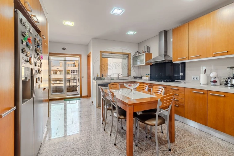 Apartamento T4 para Venda em Canidelo Foto 15