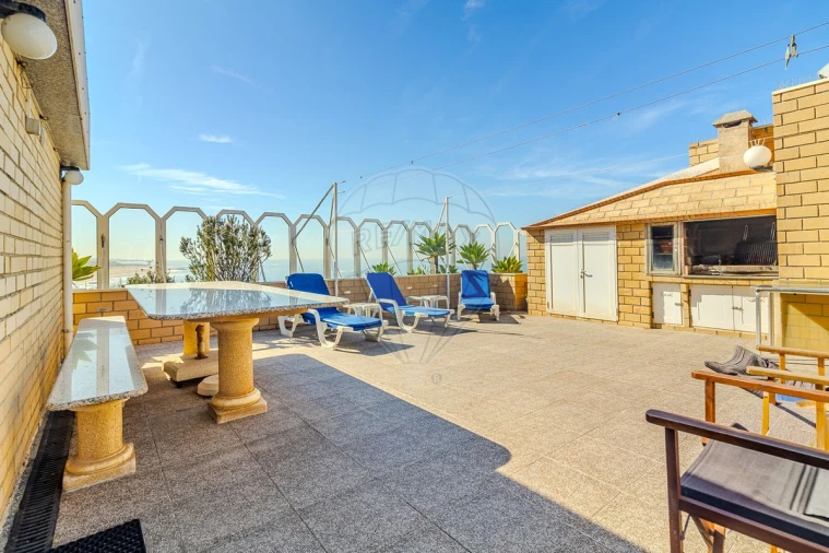 Apartamento T4 para Venda em Canidelo Foto 23