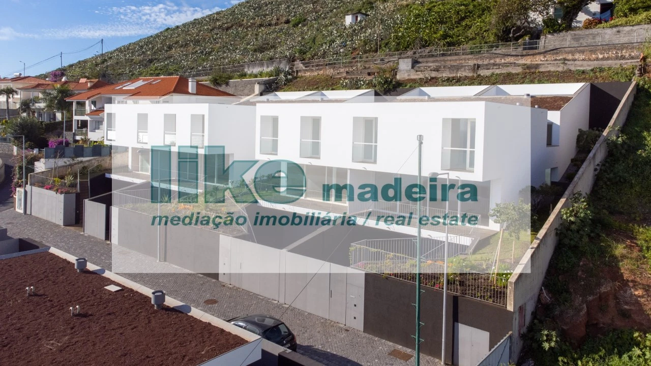 Moradia T3 para Venda em São Martinho Foto 3