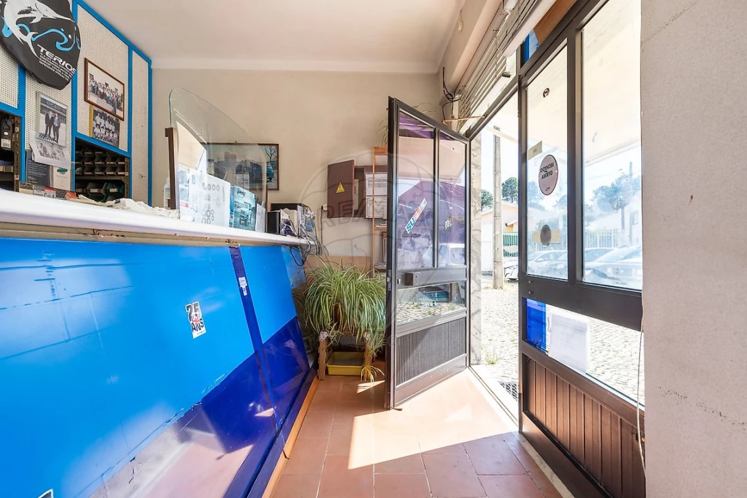 Loja para Venda em Santa Maria, São Pedro e Matacães Foto 7