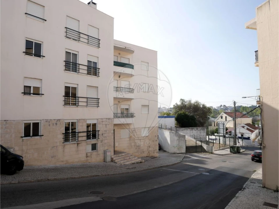 Garagem para Venda em Alverca do Ribatejo e Sobralinho Foto 5