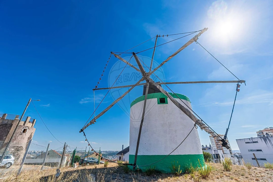 Negócio para Venda em Odivelas Foto 4