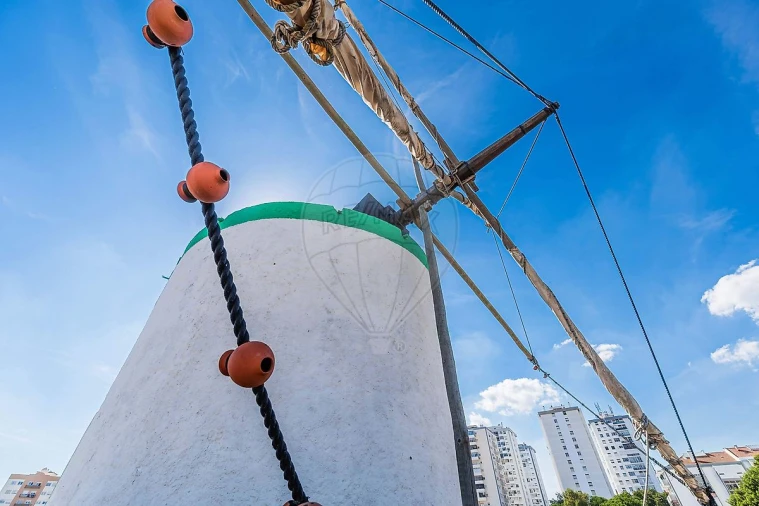 Negócio para Venda em Odivelas Foto 11