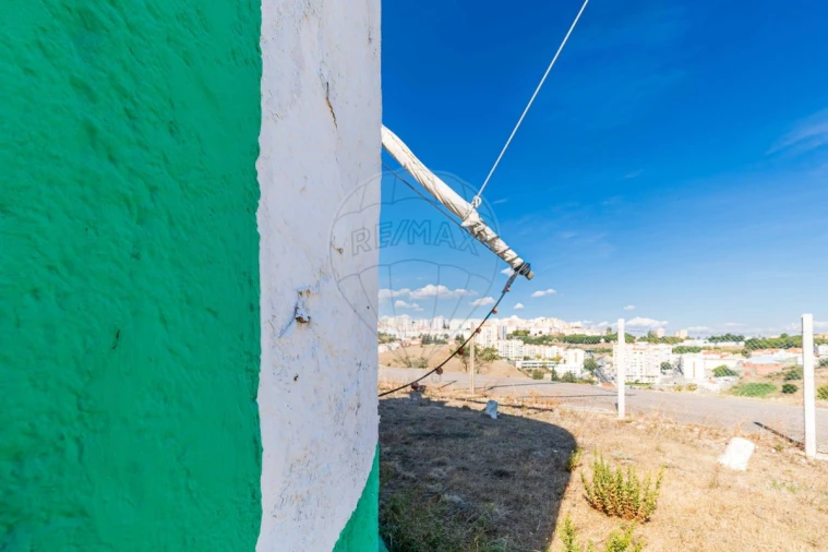 Negócio para Venda em Odivelas Foto 3