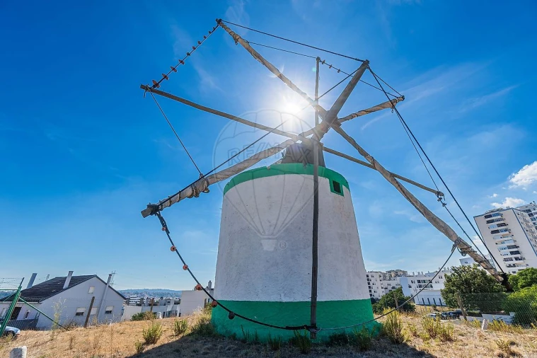 Negócio para Venda em Odivelas Foto 2