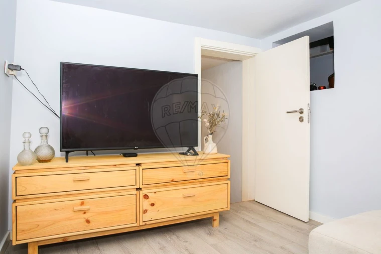 Moradia T2 para Venda em Meca Foto 5