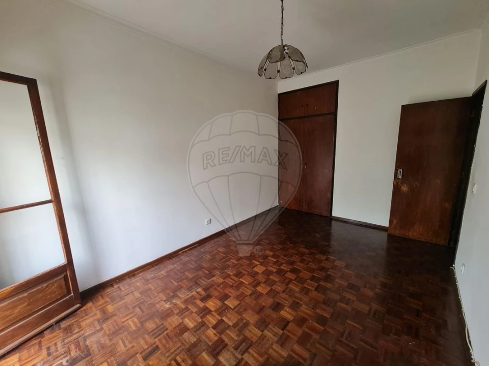 Apartamento T1 para Venda em Vialonga Foto 6