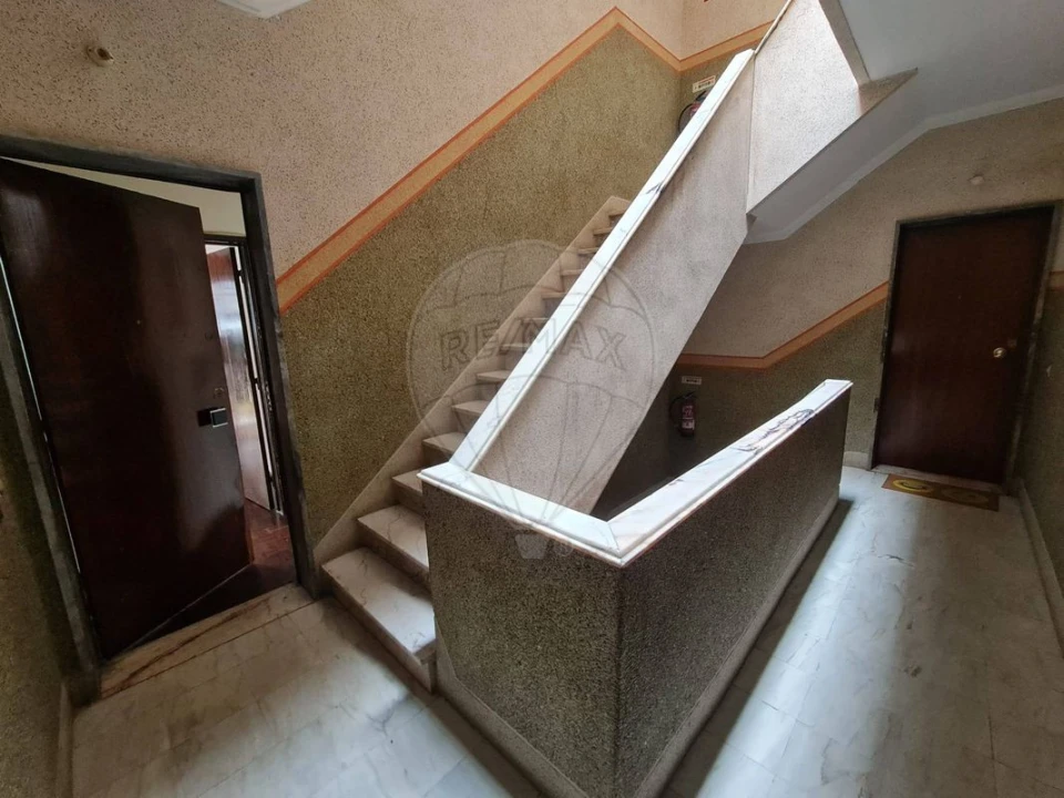 Apartamento T1 para Venda em Vialonga Foto 15