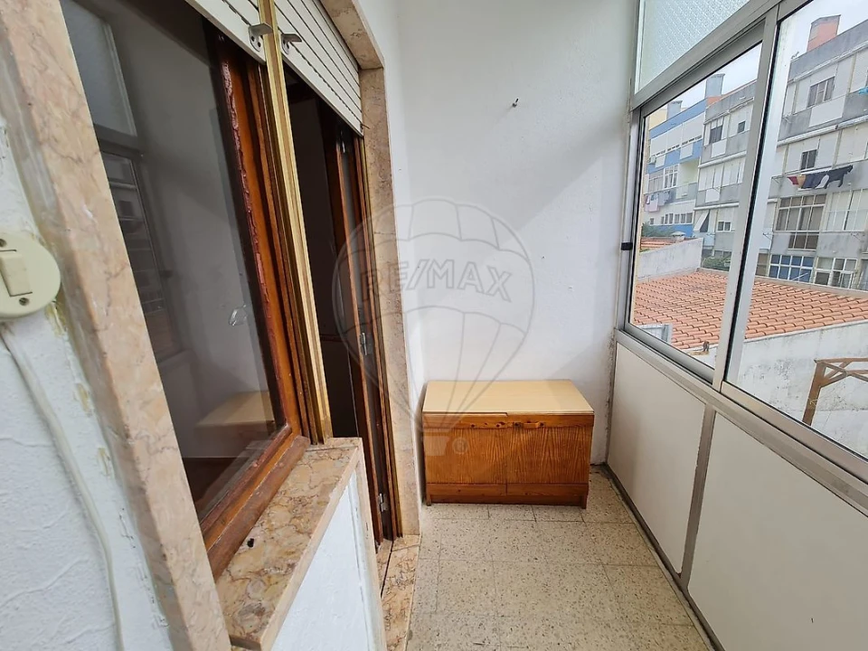 Apartamento T2 para Venda em Póvoa de Santa Iria e Forte da Casa Foto 17