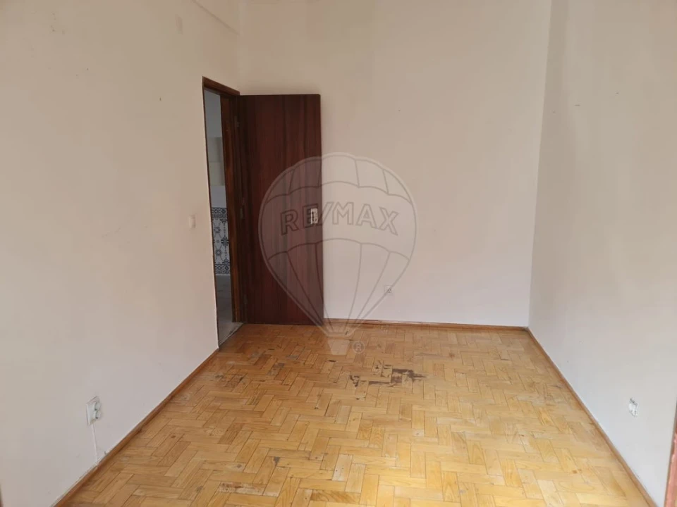 Apartamento T2 para Venda em Póvoa de Santa Iria e Forte da Casa Foto 9
