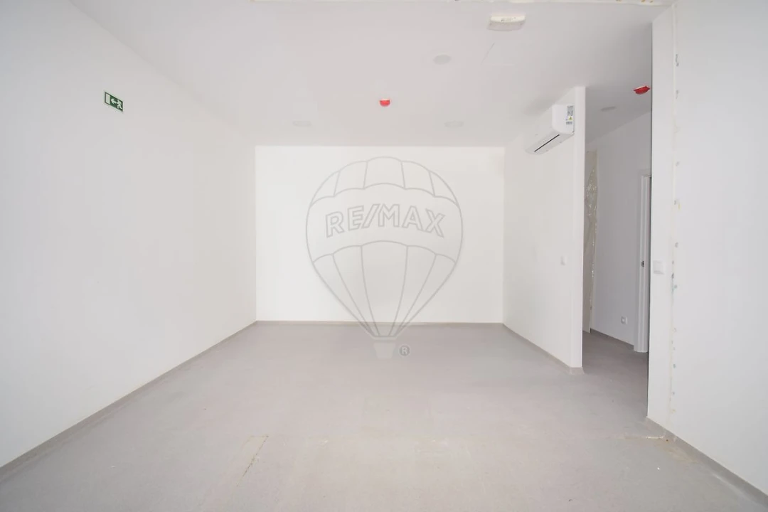 Loja para Venda em São Domingos de Rana Foto 7