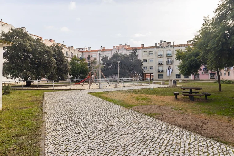 Apartamento T3 para Venda em Pinhal Novo Foto 36