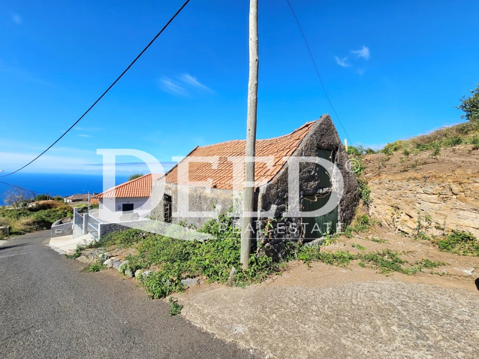 Terreno para Venda em Ponta do Pargo Foto 1