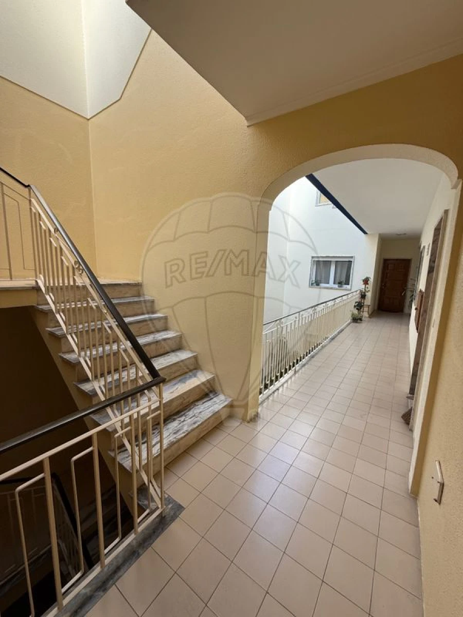 Apartamento T2 para Venda em Fundão, Valverde, Donas, A. Joanes, A. Nova Cabo Foto 8