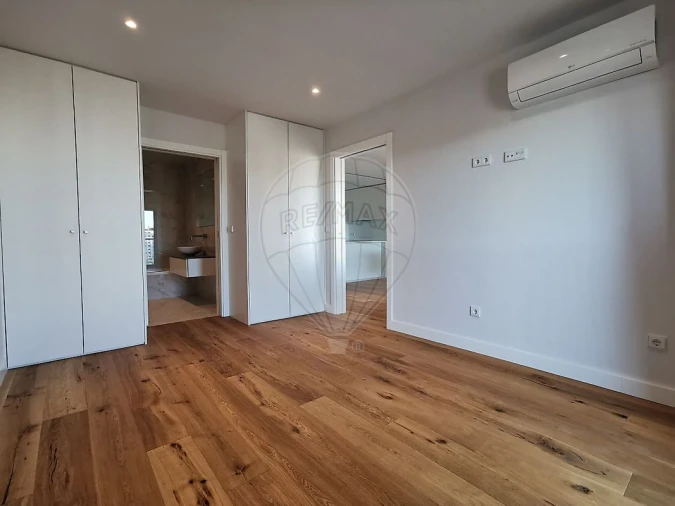 Apartamento T1 para Arrendamento em União das Freguesias de Setúbal Foto 15