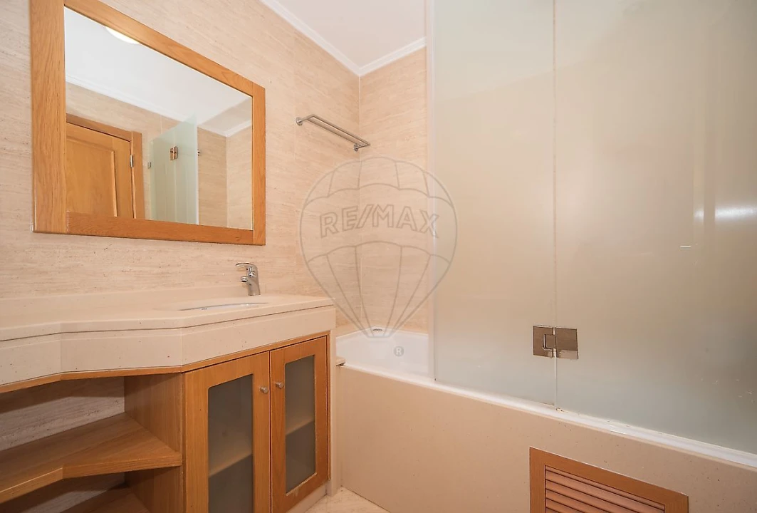 Apartamento T3 para Arrendamento em Alfragide Foto 15