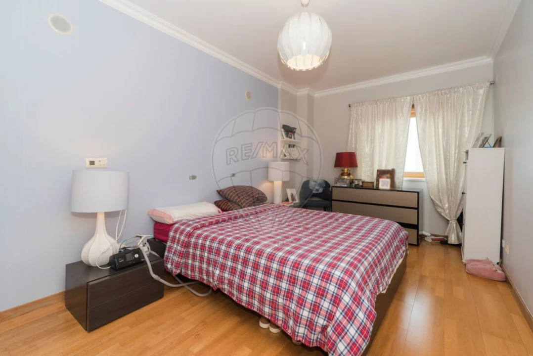 Apartamento T3 para Arrendamento em Alfragide Foto 20