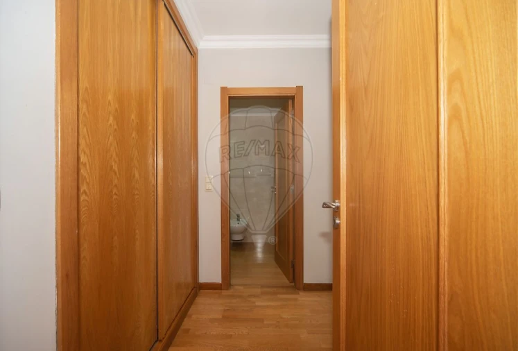 Apartamento T3 para Arrendamento em Alfragide Foto 28