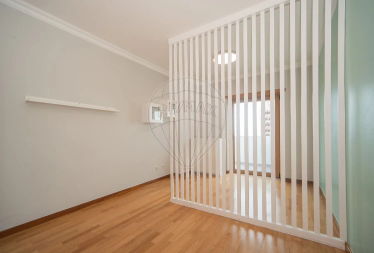 Apartamento T3 para Arrendamento em Alfragide Foto 17