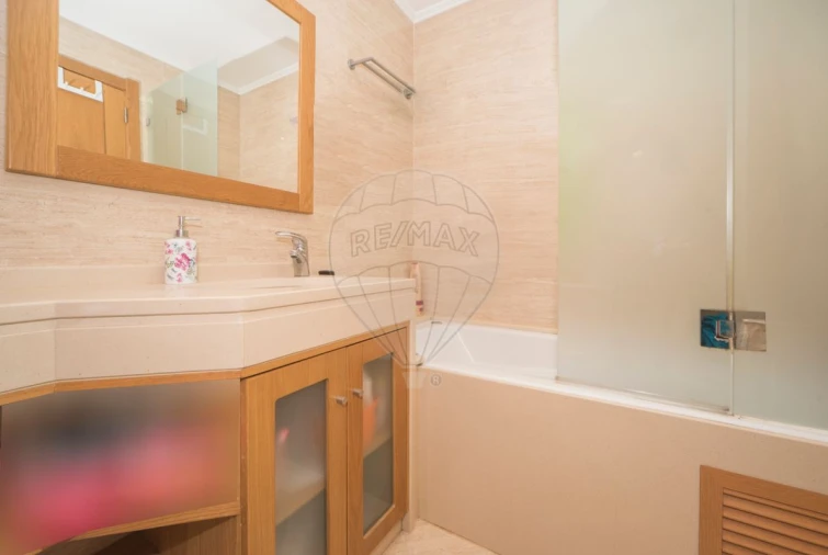 Apartamento T3 para Arrendamento em Alfragide Foto 27