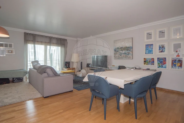 Apartamento T3 para Arrendamento em Alfragide Foto 3