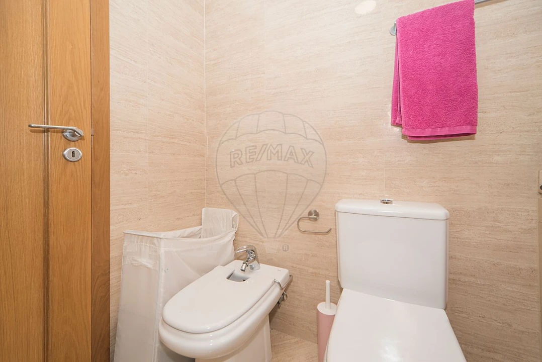 Apartamento T3 para Arrendamento em Alfragide Foto 28