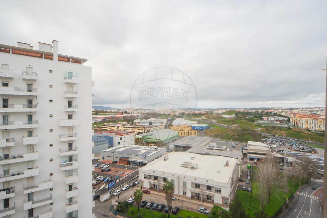 Apartamento T3 para Arrendamento em Alfragide Foto 9