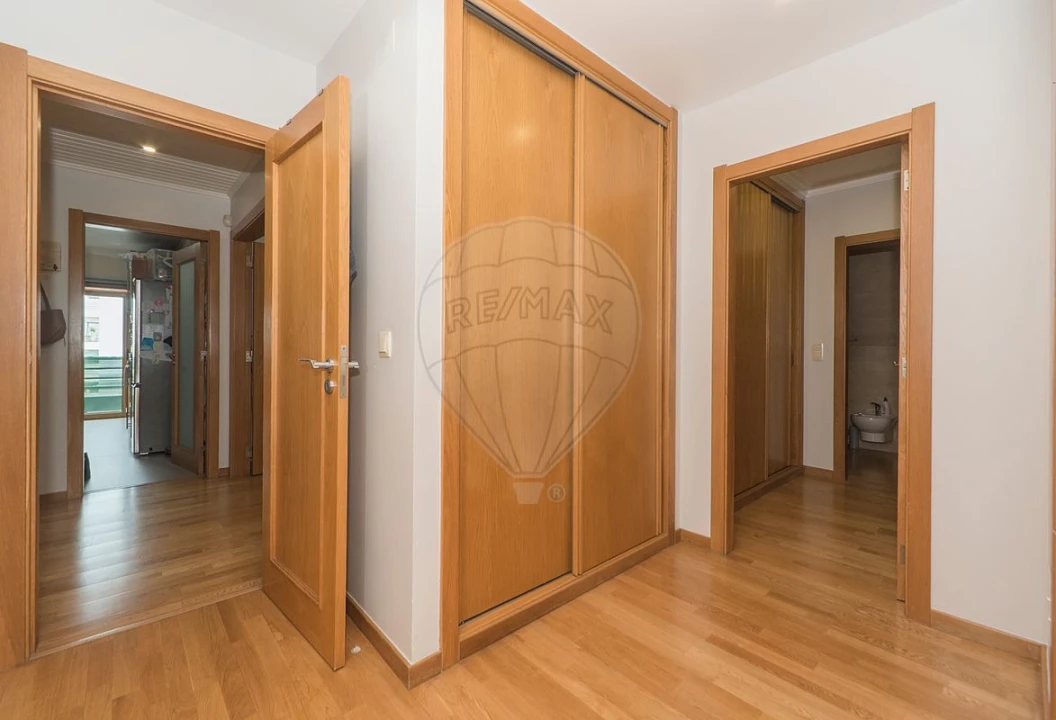 Apartamento T3 para Arrendamento em Alfragide Foto 10