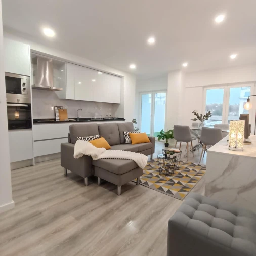 Apartamento T3 para Venda em Benfica Foto 2