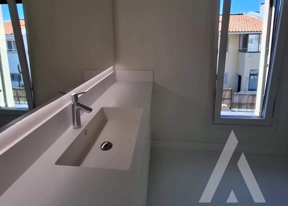 Moradia T4 para Venda em Carcavelos e Parede Foto 11