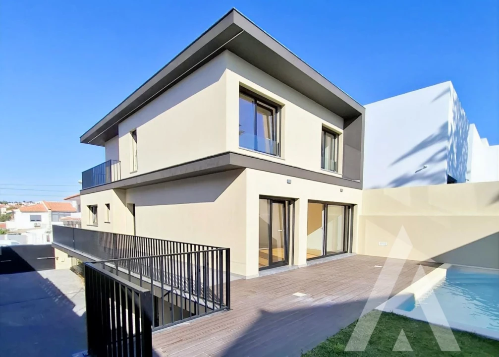 Moradia T4 para Venda em Carcavelos e Parede Foto 12