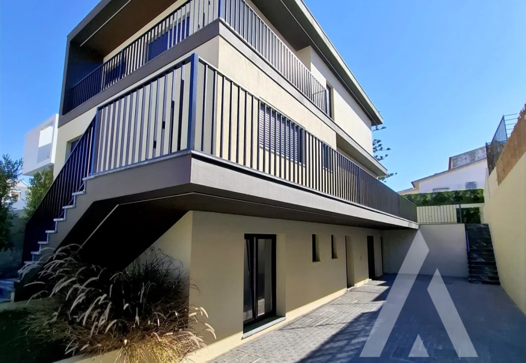 Moradia T4 para Venda em Carcavelos e Parede Foto 13