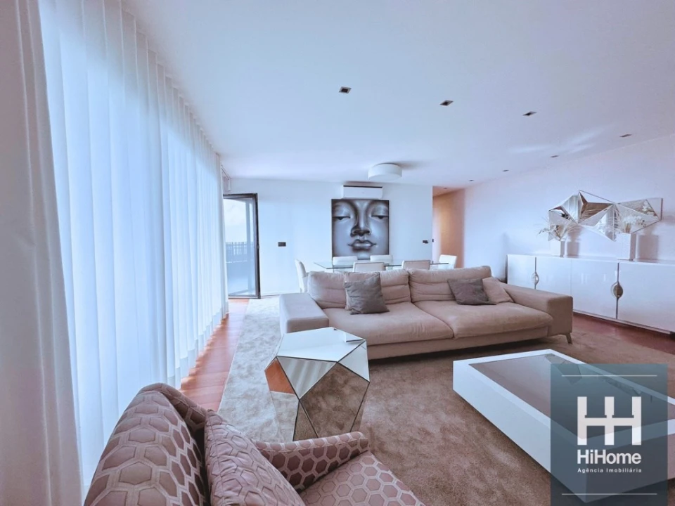 Apartamento T4 para Venda em São Martinho Foto 3