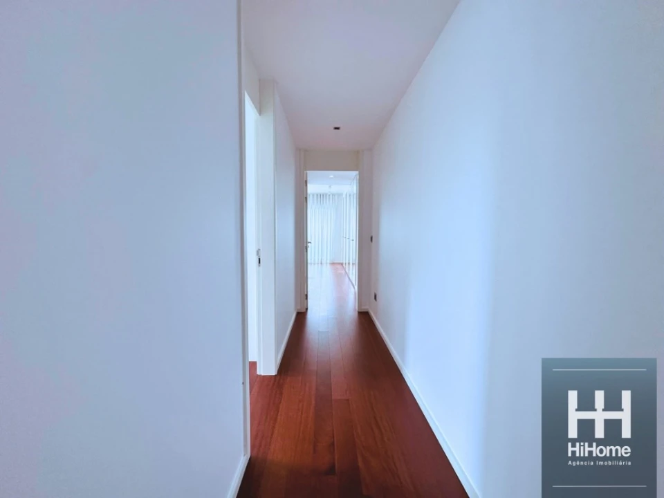 Apartamento T4 para Venda em São Martinho Foto 13