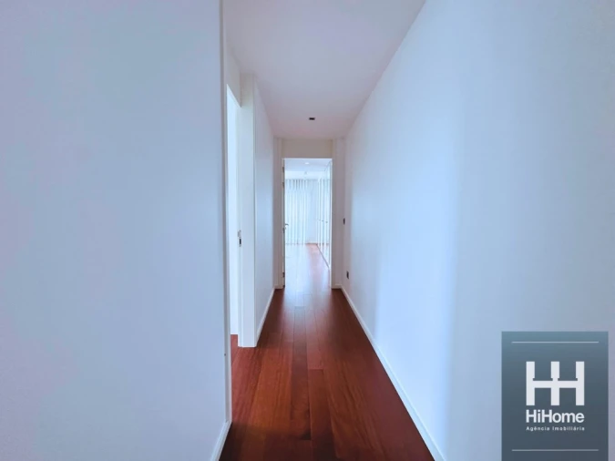 Apartamento T4 para Venda em São Martinho Foto 13